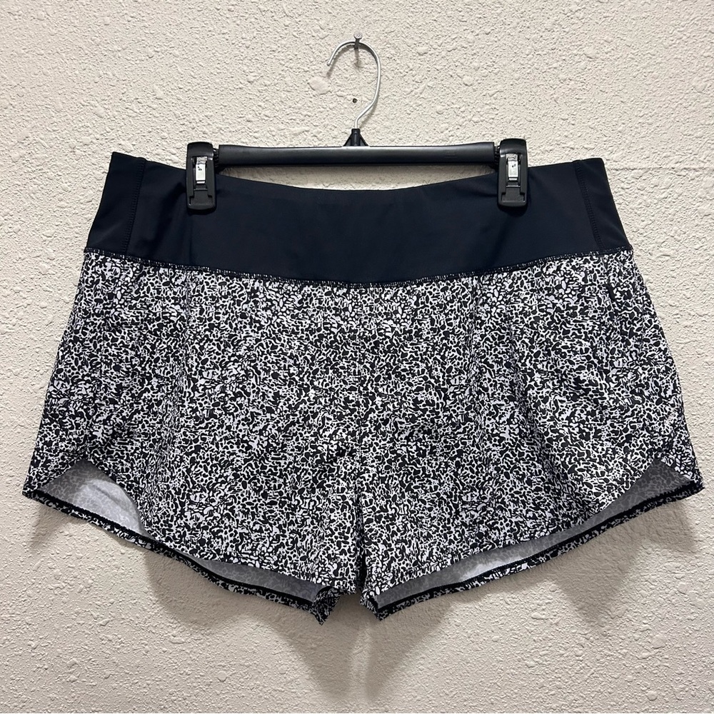 Mondetta Shorts Mondetta Stash & Dash Shorts Lined Black and White XL